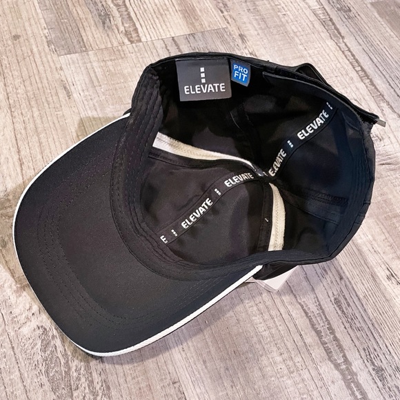 2/$20 Unisex Adjustable Momentum Baseball Cap Black White NWT - Picture 6 of 7